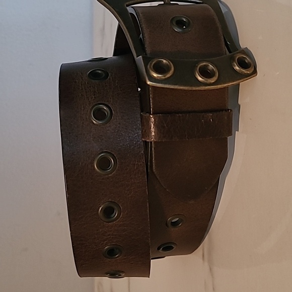 Express Brown Leather Grommets Women's Belt Medium Casual Neutral Gorpcore - Picture 3 of 8